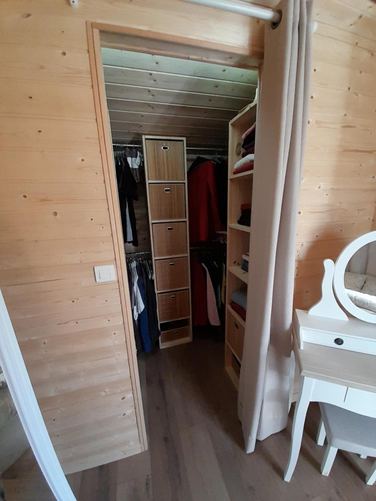 Location Type Gite, Chambre D'Hote, Meuble De Tourisme Dans Joli Petit Chalet Typique Et Ou Jolie Roulotte Type Boheme Waldighoffen Exterior foto