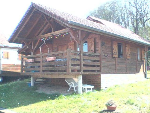 Location Type Gite, Chambre D'Hote, Meuble De Tourisme Dans Joli Petit Chalet Typique Et Ou Jolie Roulotte Type Boheme Waldighoffen Exterior foto