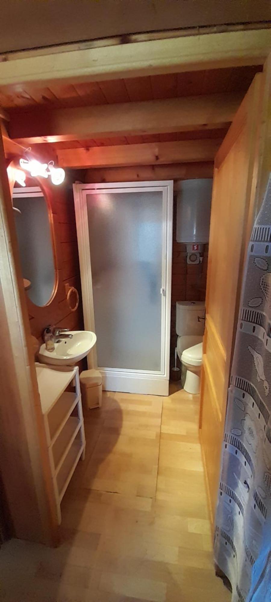 Location Type Gite, Chambre D'Hote, Meuble De Tourisme Dans Joli Petit Chalet Typique Et Ou Jolie Roulotte Type Boheme Waldighoffen Exterior foto
